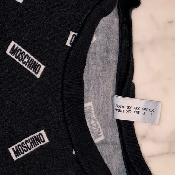 Moschino all over logo men’s t-shirt size XS - Picture 4 of 7